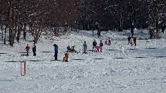 Mališani uživali u snijegu na Ivanovim koritima thumb1.jpg