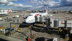 Avion Boing 737 prinudno sletio na aerodrom u Moskvi zbog kvara  thumb1.jpg