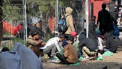 Бугарска полиција пронашла 43 мигранта у комбију 