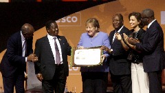 Ангела Меркел примила награду УНЕСКО-а за мир