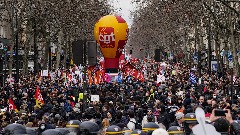 У Француској штрајк у саобраћају у склопу протеста против реформе пензија