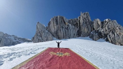 Црногорска застава вијорила се на Црвеној греди и Боботовом куку