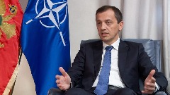 Пад подршке НАТО-у да забрине све одговорне у држави