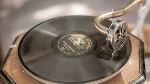 Грамофонске плоче надмашиле продају CD -oва у САД