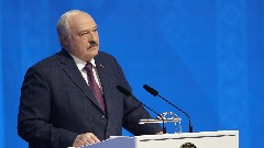 Лукашенко демантује да је болестан: Не умирем 