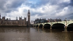 Лондон увео санкције блиским сарадницима руских олигарха 