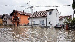 У Бихаћу проглашено стање природне несреће, поплављено 200 кућа