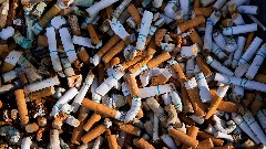 Аустралијска влада појачава напоре да сузбије пушење и вајповање