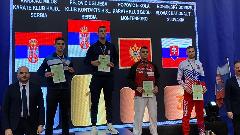 Popović bronzani u Čačku thumb1.jpg