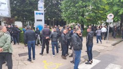 Radnici Željezare prekinuli protest, isplata u ponedjeljak thumb1.jpg