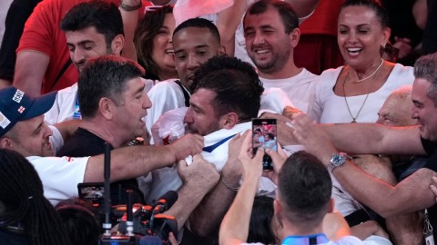 Bekauri vazarijem četiri sekunde prije kraja odbranio zlato thumb2.jpg