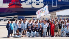 Olimpijska zastava stigla u Los Anđeles  thumb1.jpg