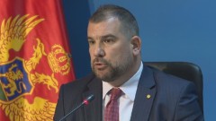 Krapović na odbrambenoj izložbi i konferenciji SIDEC thumb1.jpg