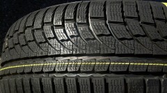 Šta označavaju žute i crvene crte na gumama automobila? thumb1.jpg