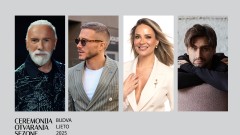 Dino Merlin na trgu ispred Starog grada u Budvi 24. maja thumb1.jpg