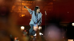 Bili Ajliš osvojila glavnu nagradu na dodjeli Američkih muzičkih nagrada thumb1.jpg