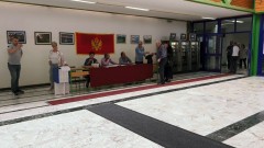 Koliko su partije spremne da se odreknu kontrole u sprovođenju lokalnih izbora? thumb1.jpg