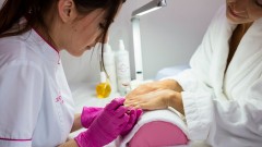 Ljepota, ali ne po cijenu zdravlja: Otrovi u lakovima za nokte mogu ozbiljno da naruše zdravlje thumb1.jpg