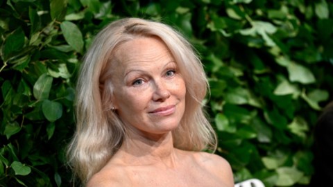 Ishrana Pamele Anderson: Bez ove namirnice ne može da zamisli dan thumb2.jpg