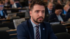 Miličić: Predsjedniče, zašto poniženo ćutite dok viču ‘ubij Srbina’? thumb1.jpg