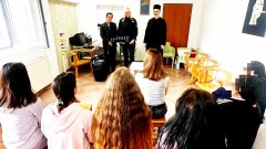 Humanitarni program u ženskom zatvoru UIKS-a thumb1.jpg