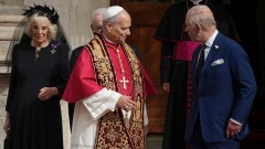 Britanski kralj i kraljica u Vatikanu u sjenci skandala princa Endrjua thumb1.jpg