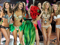 Vježbajte sa Viktorijinim anđelima victorias-secret-2012-fashion-show.jpg