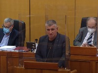 Hitno prekinuta sjednica Hrvatskog sabora 1.jpg