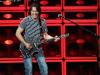 Gitare Van Halena na aukcijskoj prodaji
