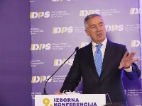 "CG nema opstanka ako se ne gradi kao građanska država" miloooo.png