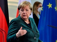 Merkel pozvala na dodatne mjere protiv korona virusa 