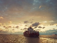 Njemački humanitarni brod sa 800 migranata ide ka Siciliji ship-g6268883111280.jpg