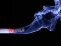 Raste broj pušača, naročito među mladima u CG cigarette-1108491280.jpg