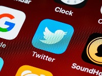 Tviter: Važno da korisnici znaju kada vlada kontroliše medije