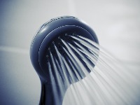 Kako tijelo reaguje ako se kupate prečesto? shower-10279041280.jpg