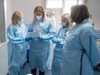 Obišle pacijente na Infektivnoj klinici kriii.png