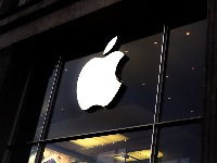 Epl prva kompanija vrijedna tri biliona dolara laurenz-heymann-vkfhjlz5smq-unsplash.jpg