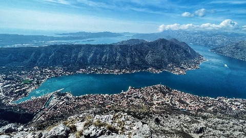 Jedinstveni pogled na zaliv i Kotor Jedinstveni pogled na zaliv i Kotor