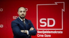 "Slučajni premijer nastavlja da zagovara anticrnogorsku politiku"