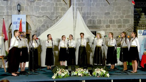 Crnogorska muzika kroz vjekove: Klapska muzika vlcsnap-2022-05-19-11h53m06s581.jpg