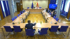 Bez prijedloga za zamjenika Pribilović, usvojili rješenja o plati članovima Vlade